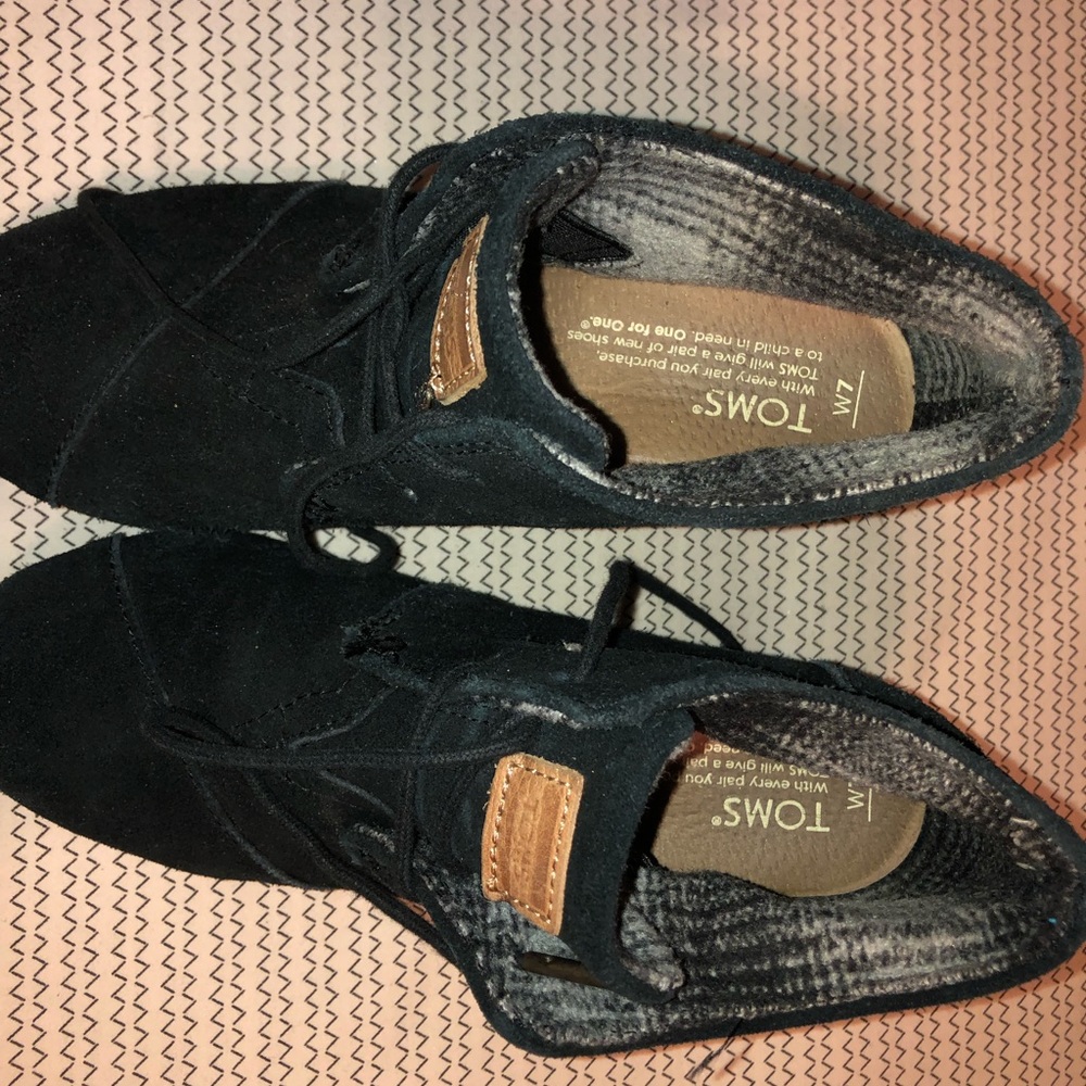 Toms wedges